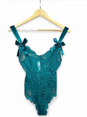 Vintage Victoria's Secret Gold Label Emerald Bow Lace Teddy Fairy Feminine Sexy
